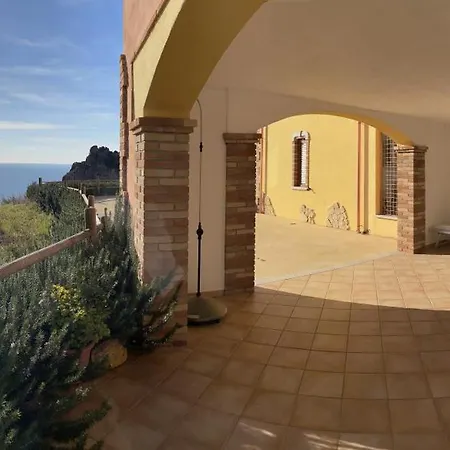 Il Sole Ed Il Mare Tanca Piras *